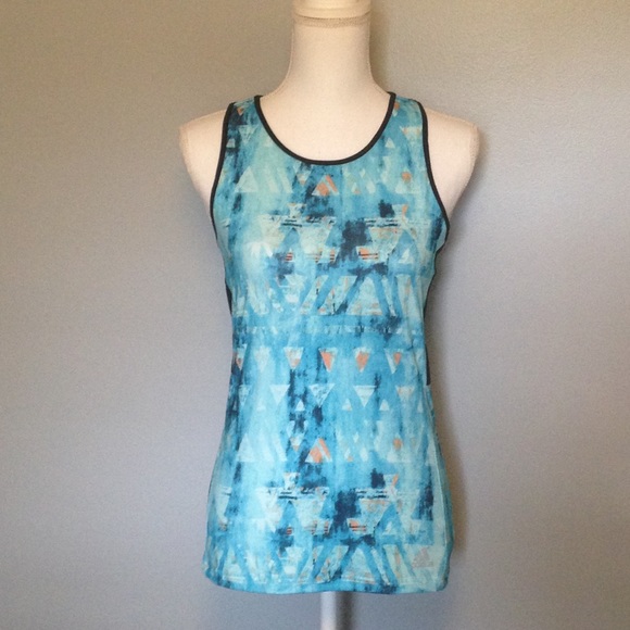 NWT Adidas Essex Tank Top Size Large - Picture 2 of 5